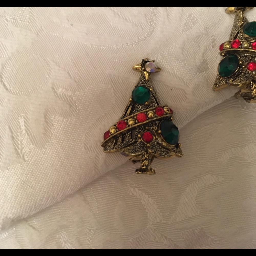 Vintage Christmas Tree clip on earrings